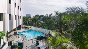 Outdoor pool, pool loungers