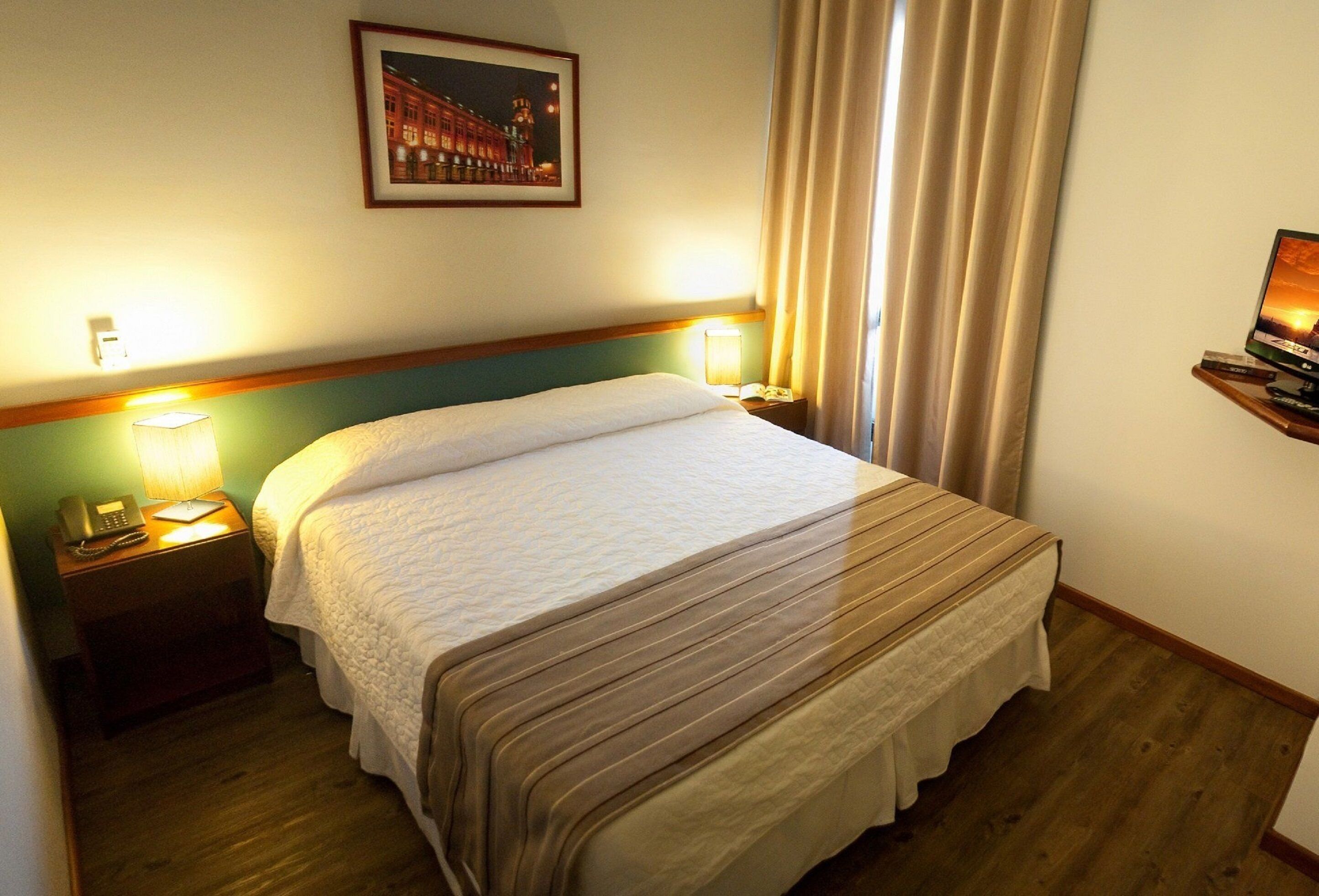 apartamento casal | minibar, in-room safe, desk, blackout curtains