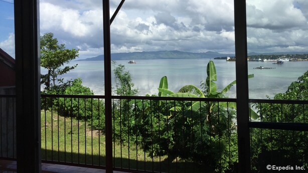 View from property - Ladaga Inn & Restaurant (Dauis)