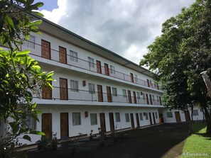 Exterior - Ladaga Inn & Restaurant (Dauis)