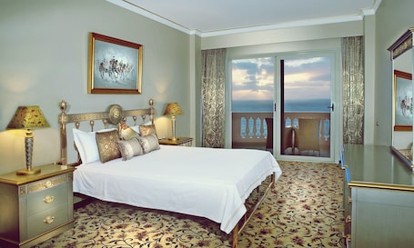 2 habitaciones, minibar y caja de seguridad en la habitación