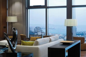 Serves breakfast, lunch, and dinner - Istanbul Marriott Hotel Sisli (Istanbul)