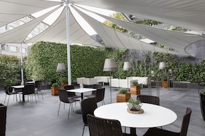 Breakfast served, local and international cuisine, al fresco dining