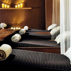Couples treatment room(s), sauna, hot tub, steam room