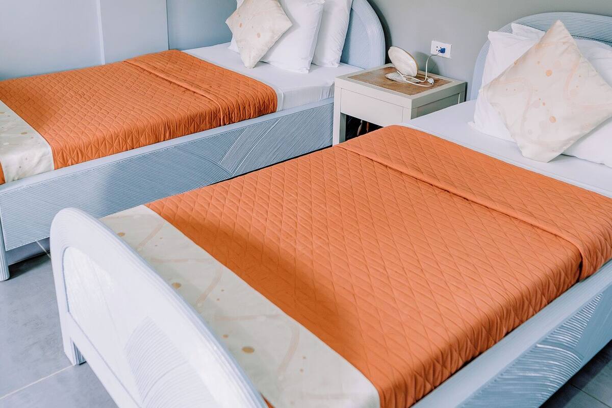 Superior Room, 2 Twin Beds, Garden View | In-room safe, WiFi (free), bed sheets