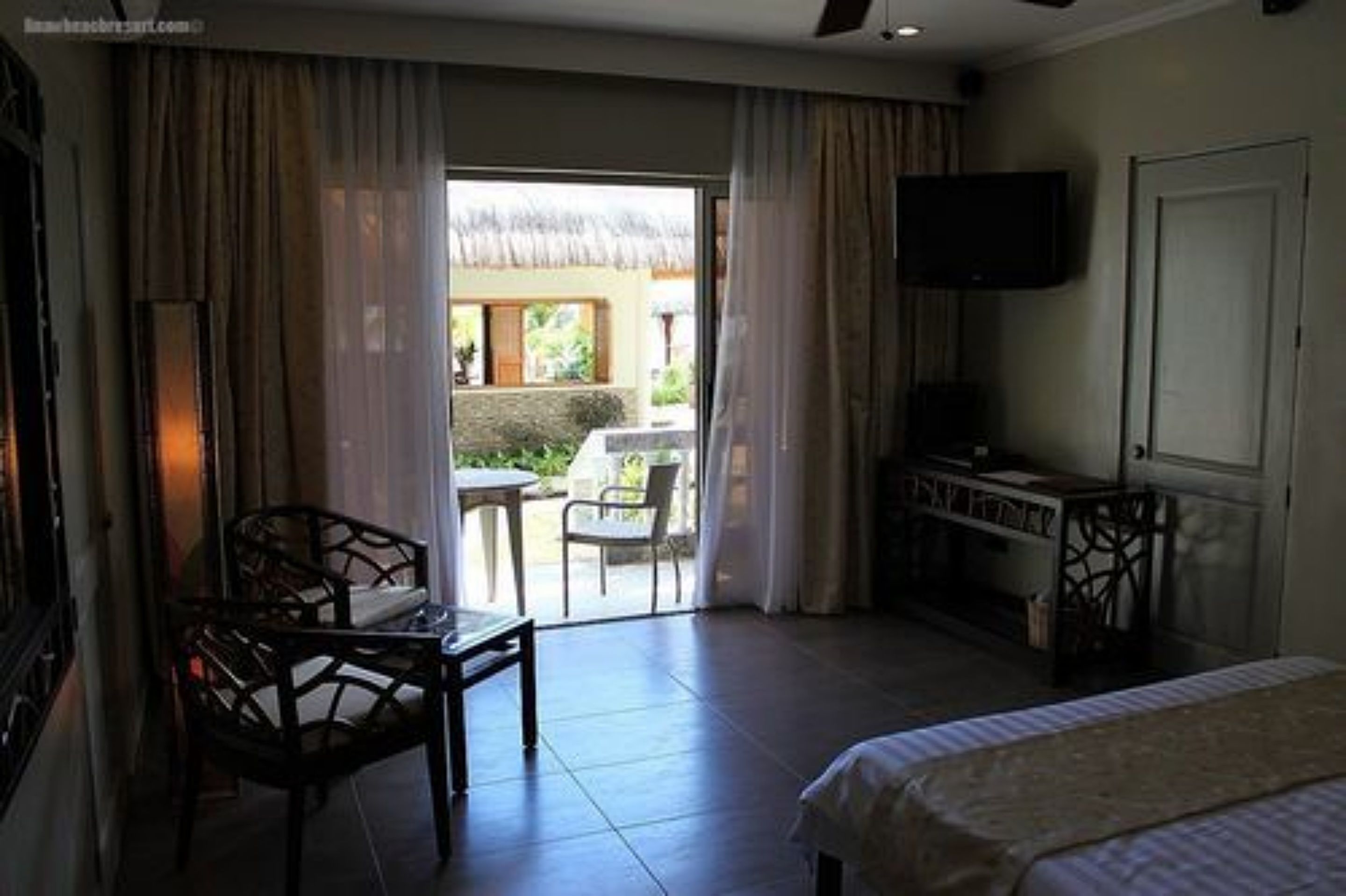 superior room | in-room safe, desk, free cots/infant beds, rollaway beds