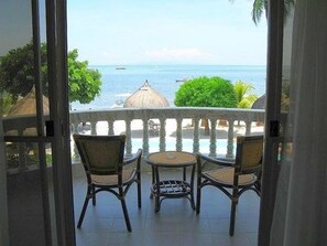 Kamar Deluks, 1 Tempat Tidur King, pemandangan laut | Balkon