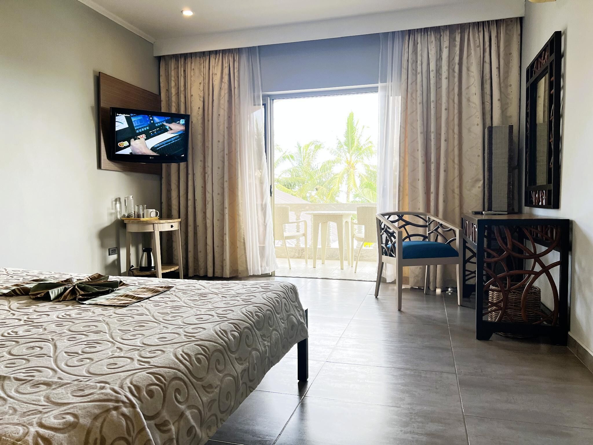 Standard Room, Garden View | In-room safe, rollaway beds, free WiFi, bed sheets