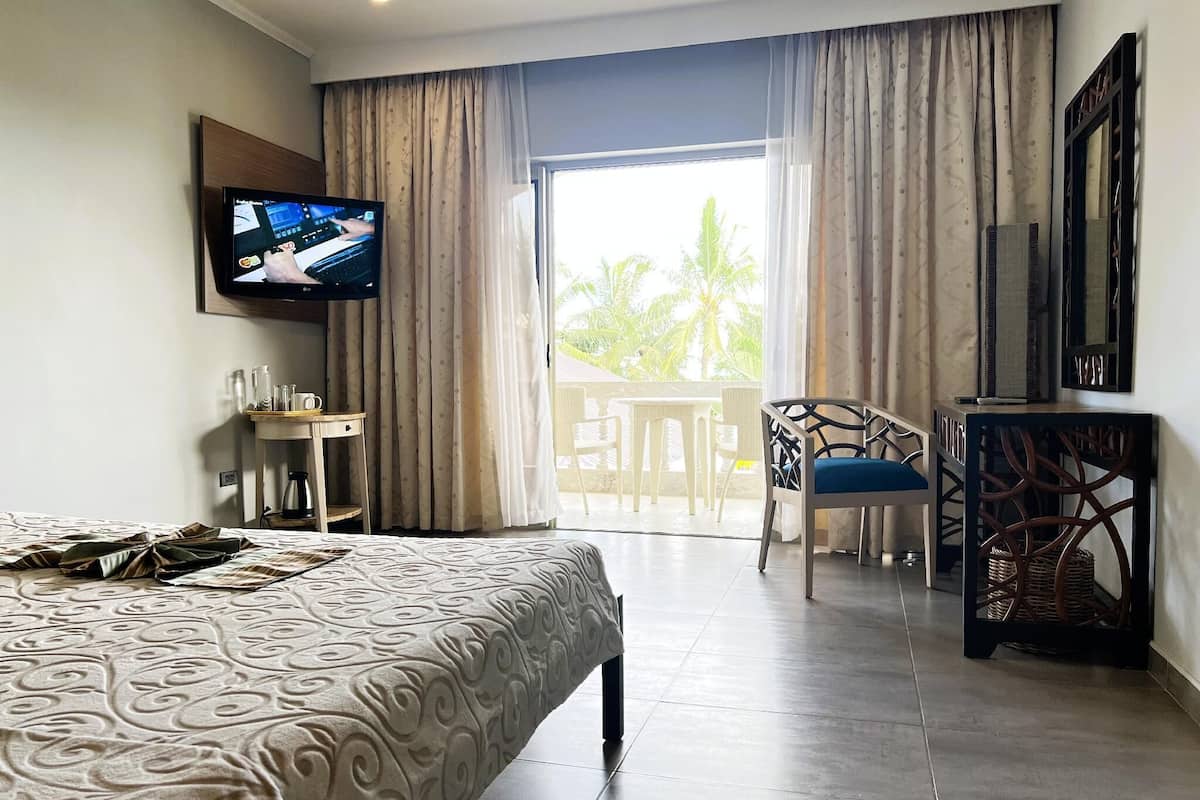 Standard Room, Garden View | In-room safe, rollaway beds, free WiFi, bed sheets