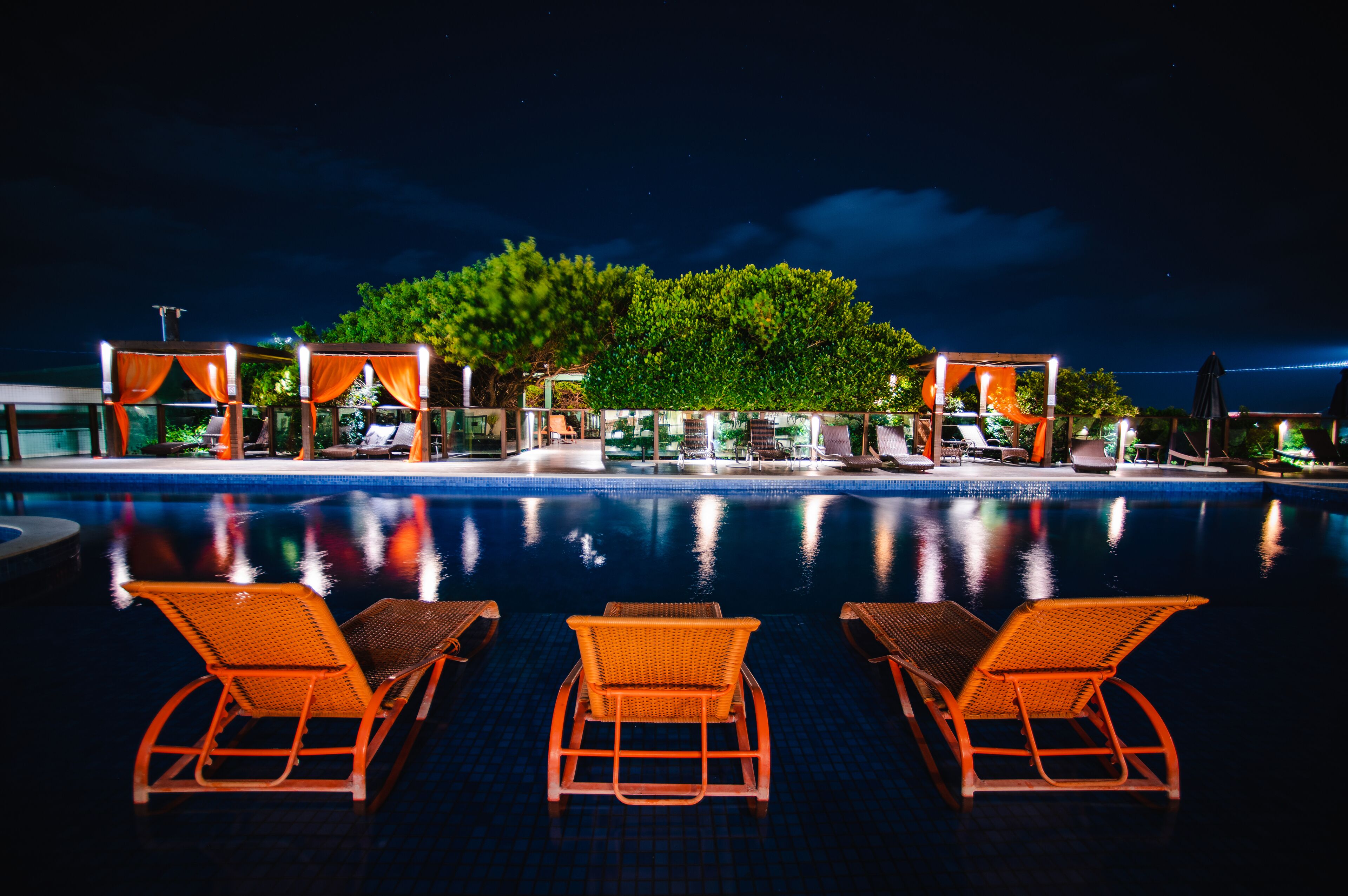 outdoor pool, pool loungers