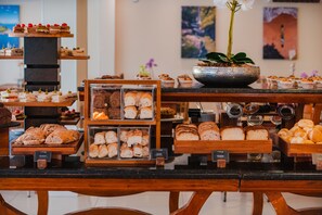 Desayuno completo incluido todos los días 