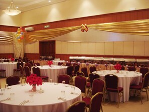 Banquet hall