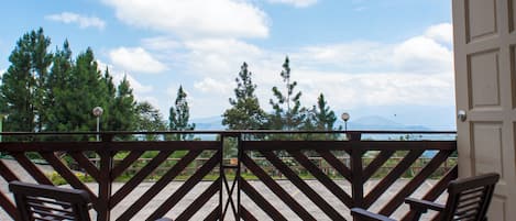 Valley Wing | Terrace/patio