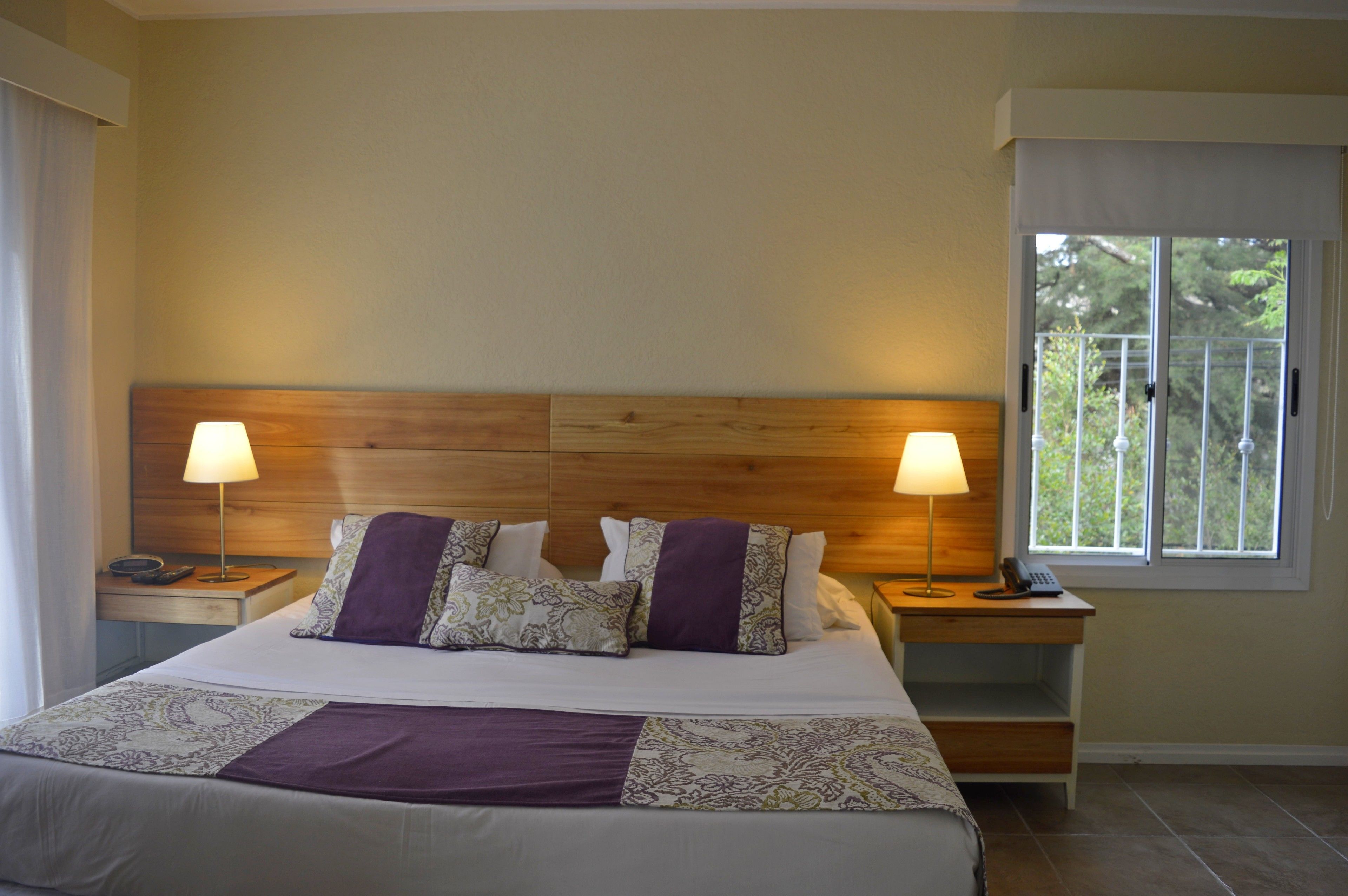 standard triple room | 1 bedroom, minibar, in-room safe, individually decorated