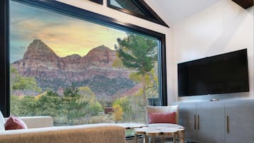 Grand Villa, 1 King Bed | Premium bedding, pillowtop beds, in-room safe, individually decorated