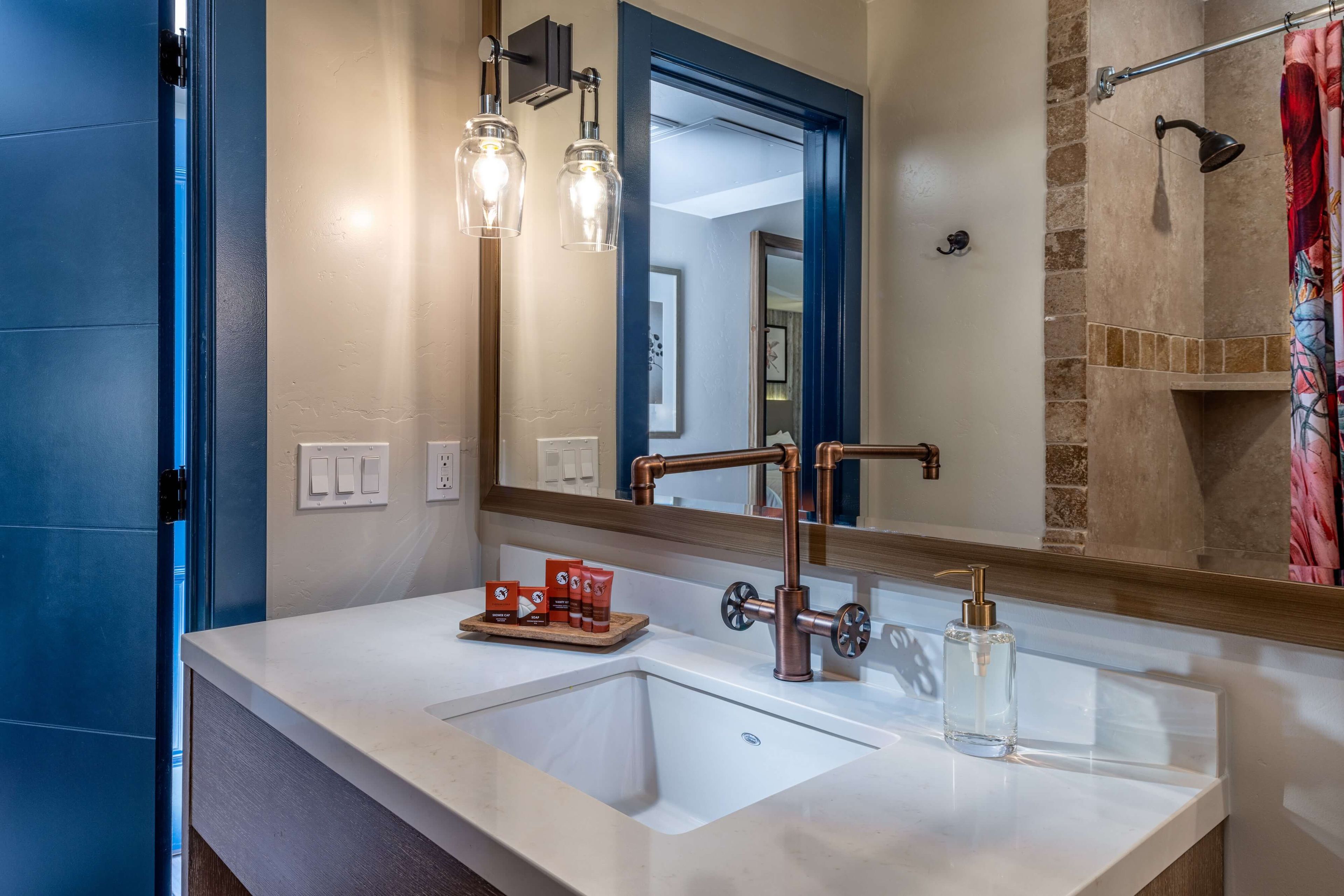 combined shower/bathtub, free toiletries, hair dryer, bathrobes