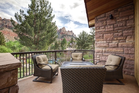 Terrace/patio. Cliffrose Springdale, Curio Collection by Hilton