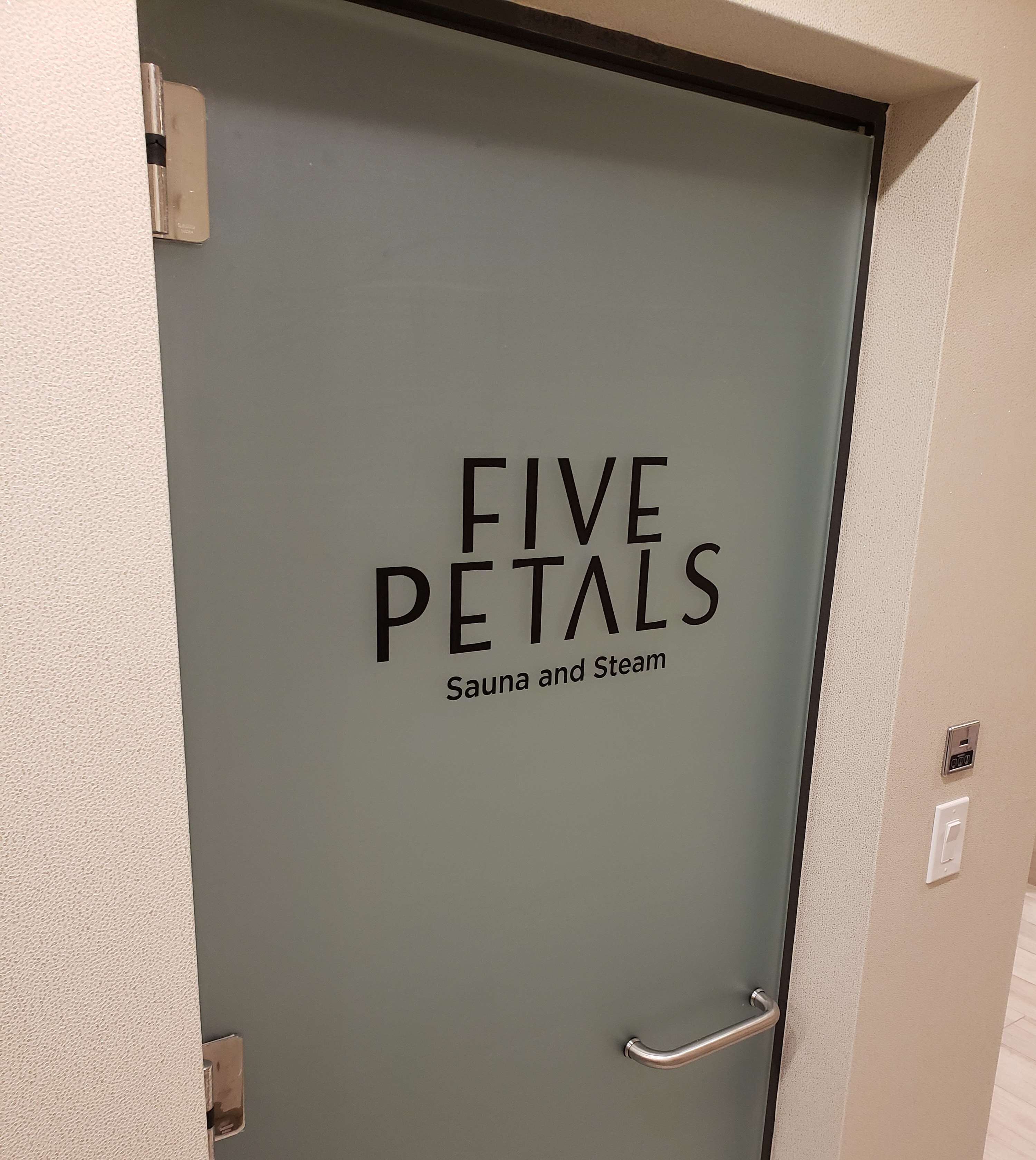 couples treatment room(s), sauna, steam room, body treatments