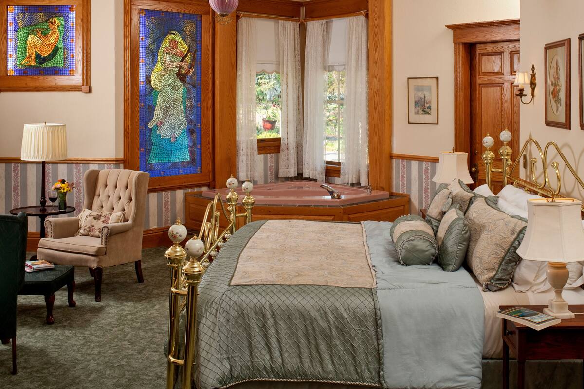 Rittenhouse Room VIII