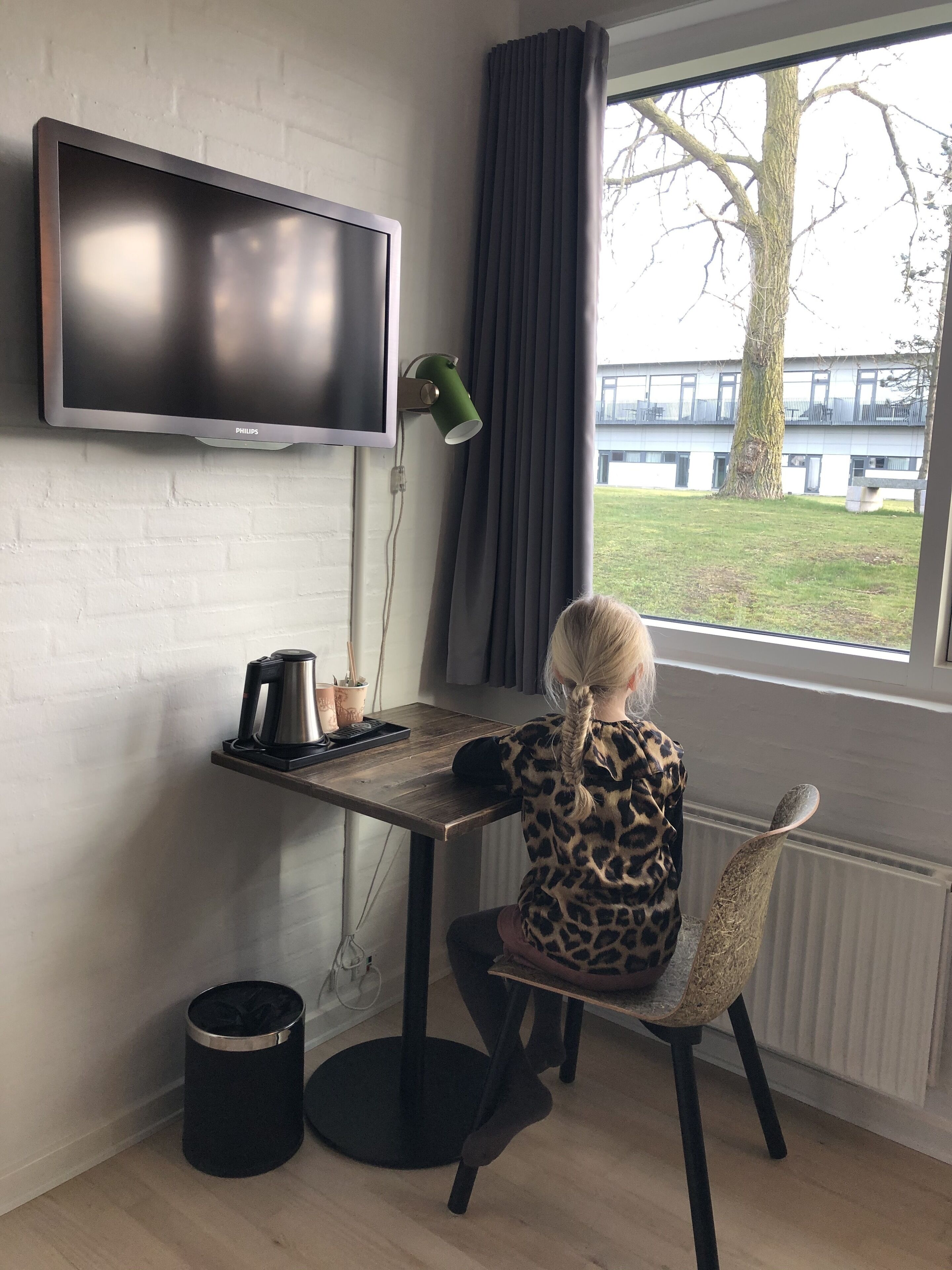 premium bedding, soundproofing, cots/infant beds, free wifi