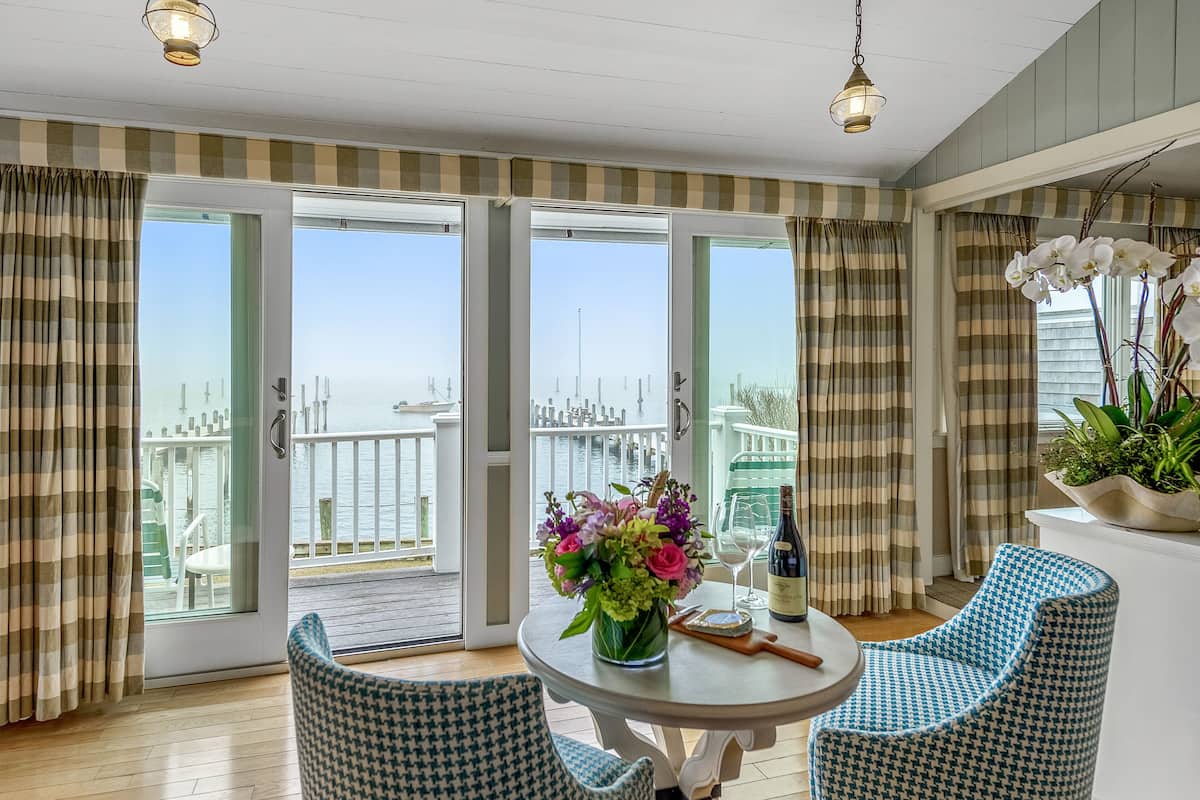 Suite, 1 Bedroom, Ocean View | 1 bedroom, hypo-allergenic bedding, laptop workspace, iron/ironing board