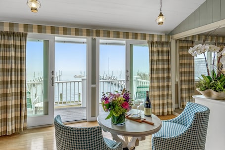 Suite, 1 Bedroom, Ocean View | 1 bedroom, hypo-allergenic bedding, laptop workspace, iron/ironing board
