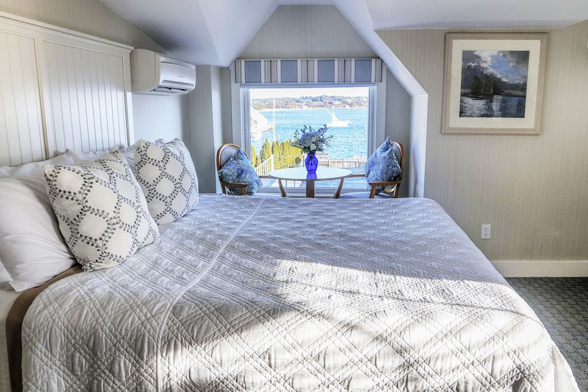 Traditional Room, 1 King Bed, Harbor View | 1 bedroom, hypo-allergenic bedding, laptop workspace, iron/ironing board