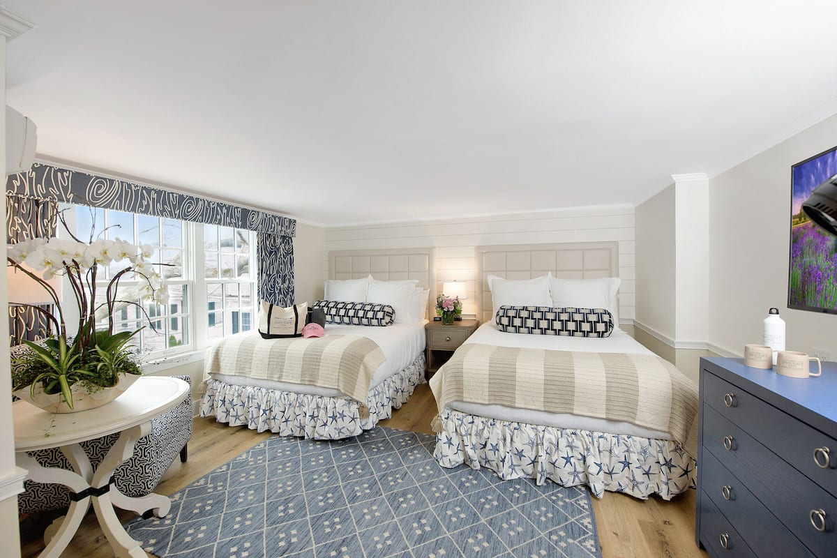 Grand Room, 2 Queen Beds, Vineyard View | 1 bedroom, hypo-allergenic bedding, laptop workspace, iron/ironing board