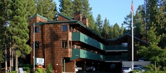 Getaways at Snow Lake Lodge