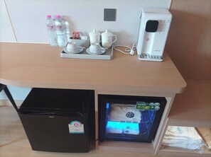 Hypo-allergenic bedding, in-room safe, desk, laptop workspace - LNN OF YUNDUO (Bangkok)