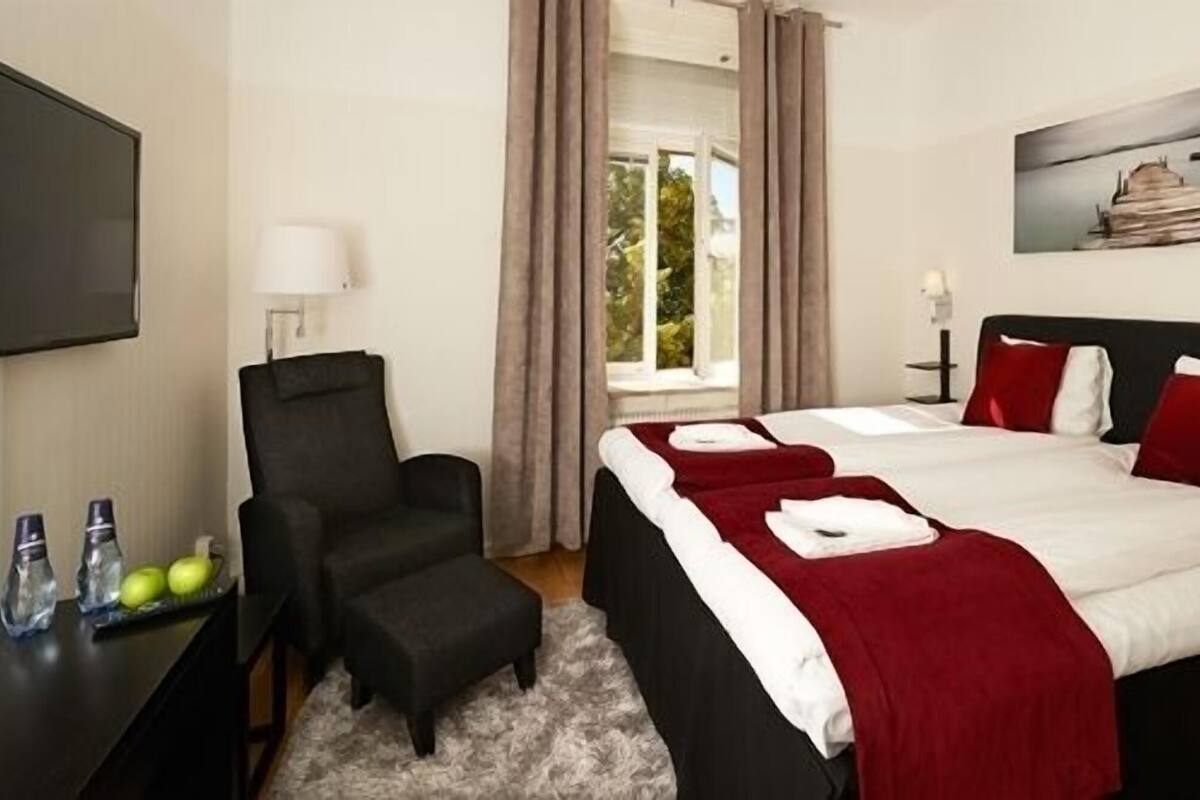 Desk, iron/ironing board, free WiFi, bed sheets