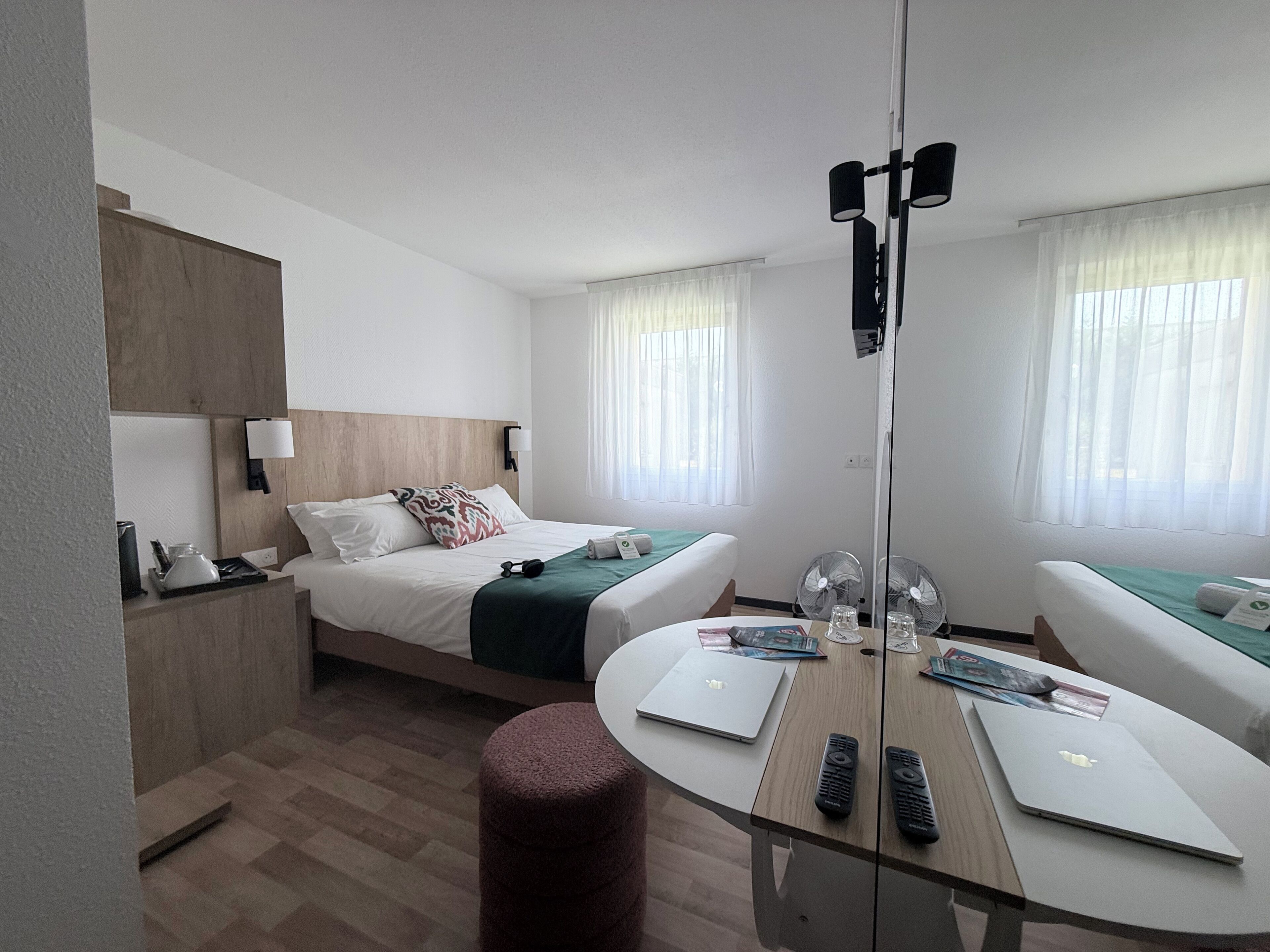 Superior Double Room | Desk, laptop workspace, blackout drapes, soundproofing
