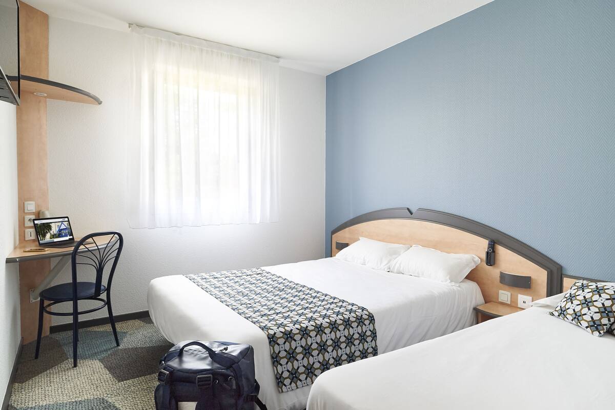 desk, laptop workspace, blackout curtains, soundproofing