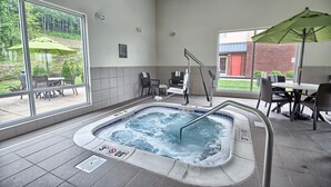 Indoor spa tub