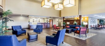 Comfort Suites Marietta - Parkersburg