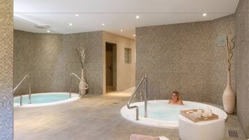 Sauna, bain Ă remous, hammam, hammam, soins corporels