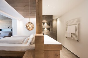 Standard Room | Bathroom amenities | Shower, eco-friendly toiletries, hair dryer, bathrobes