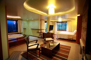 Room | Premium bedding, minibar, free WiFi, bed sheets