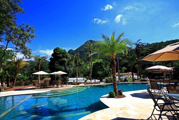 Seasonal outdoor pool