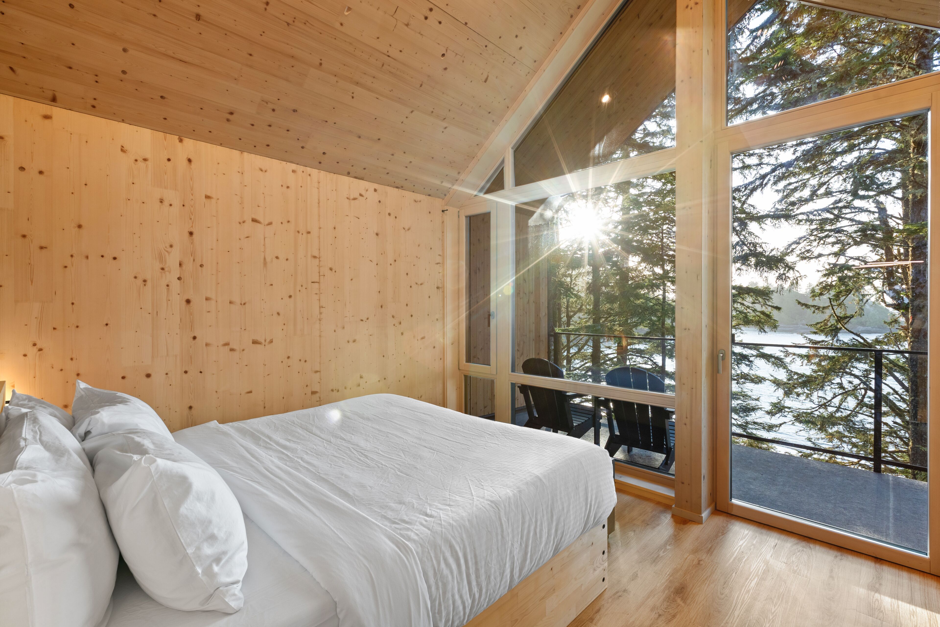 Signature Cabin, 2 Bedrooms, Oceanfront | Premium bedding, memory-foam beds, free WiFi, bed sheets