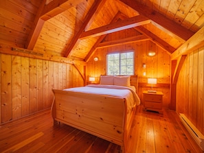 Cabin, 2 Bedrooms (Port Side)