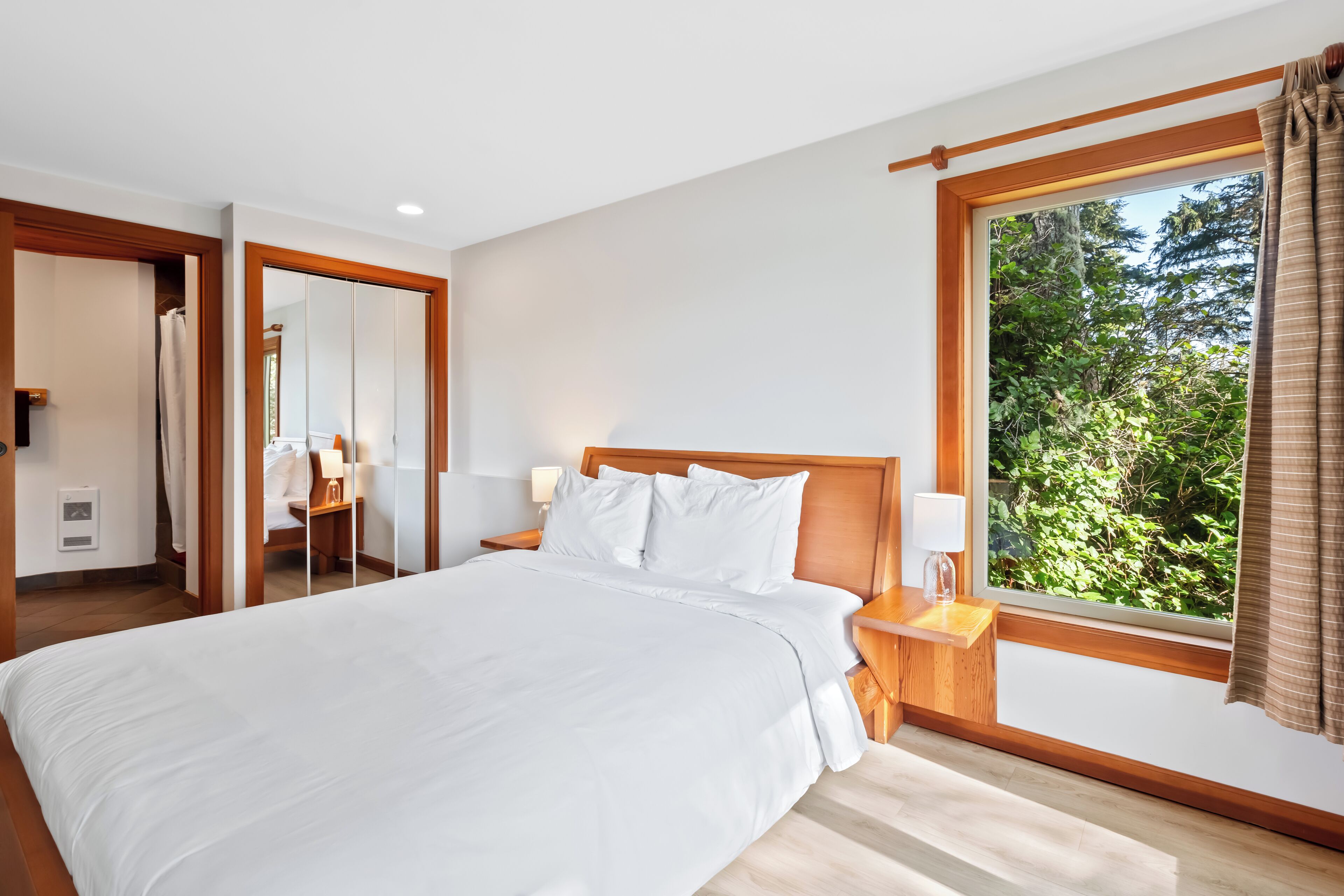 Cabin, 2 Bedrooms, Oceanfront (Nest)  | Hypo-allergenic bedding, soundproofing, free WiFi, bed sheets