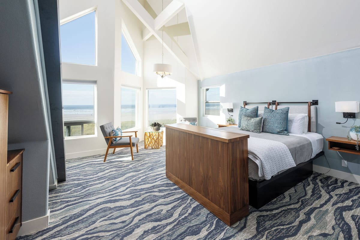 Oceanfront Suite 1 King & 1 Queen w/ Soaking Tub- Not Pet Friendly | Individually decorated, individually furnished, free WiFi, bed sheets