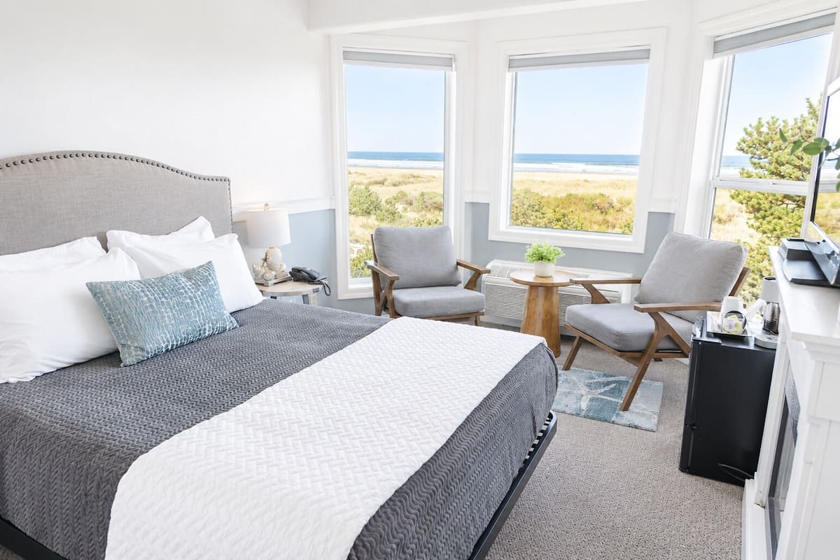 Habitación, 1 cama de matrimonio, frente al mar | Vistas al mar