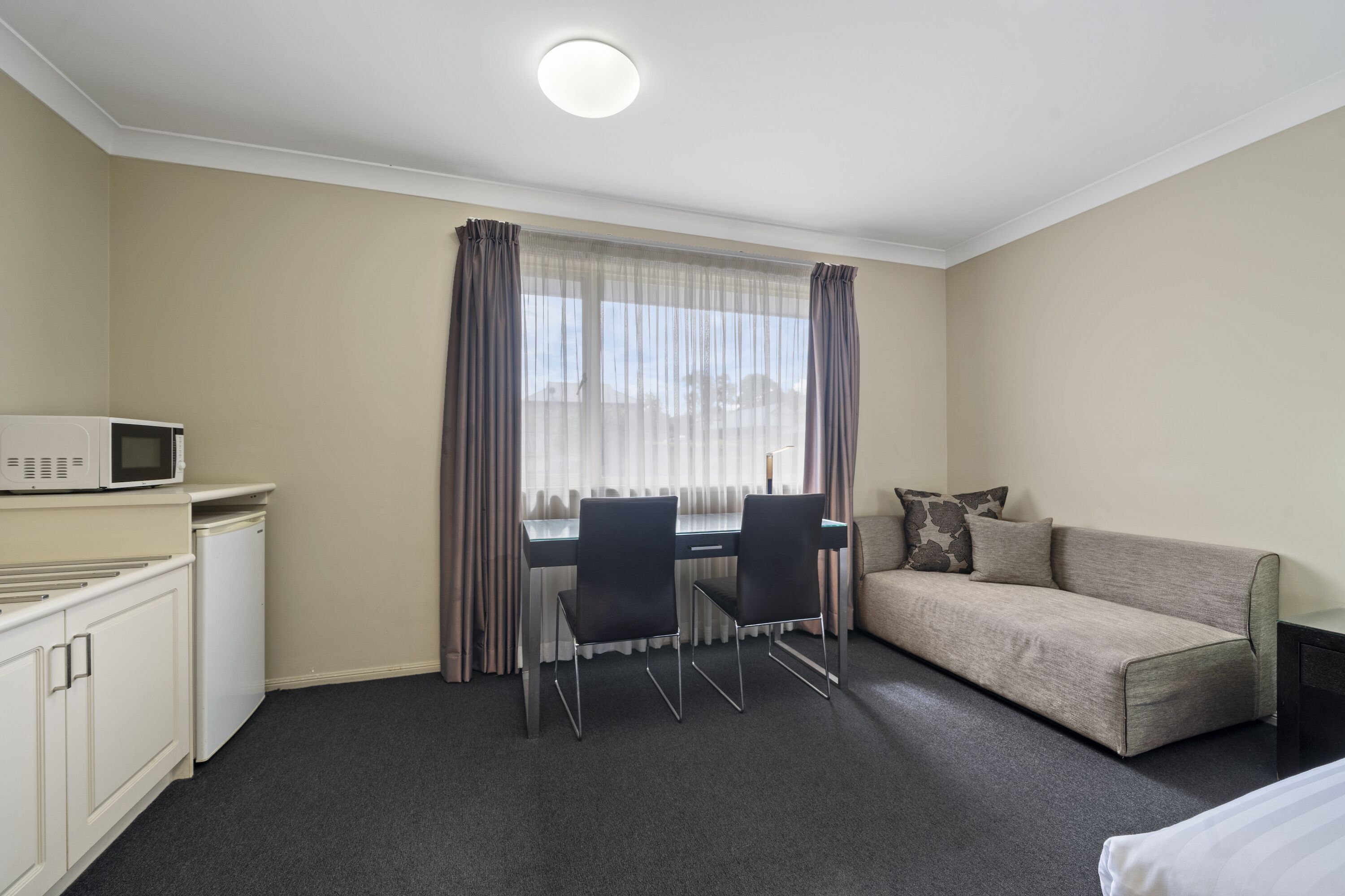 premium bedding, pillow-top beds, minibar, in-room safe