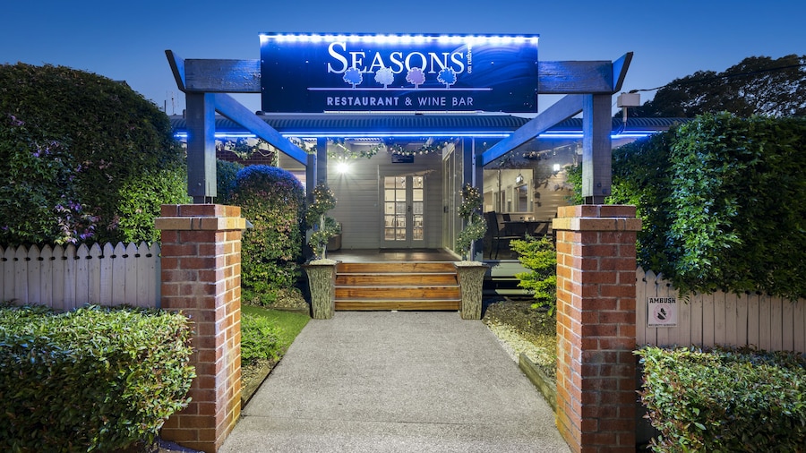 Ambassador on Ruthven