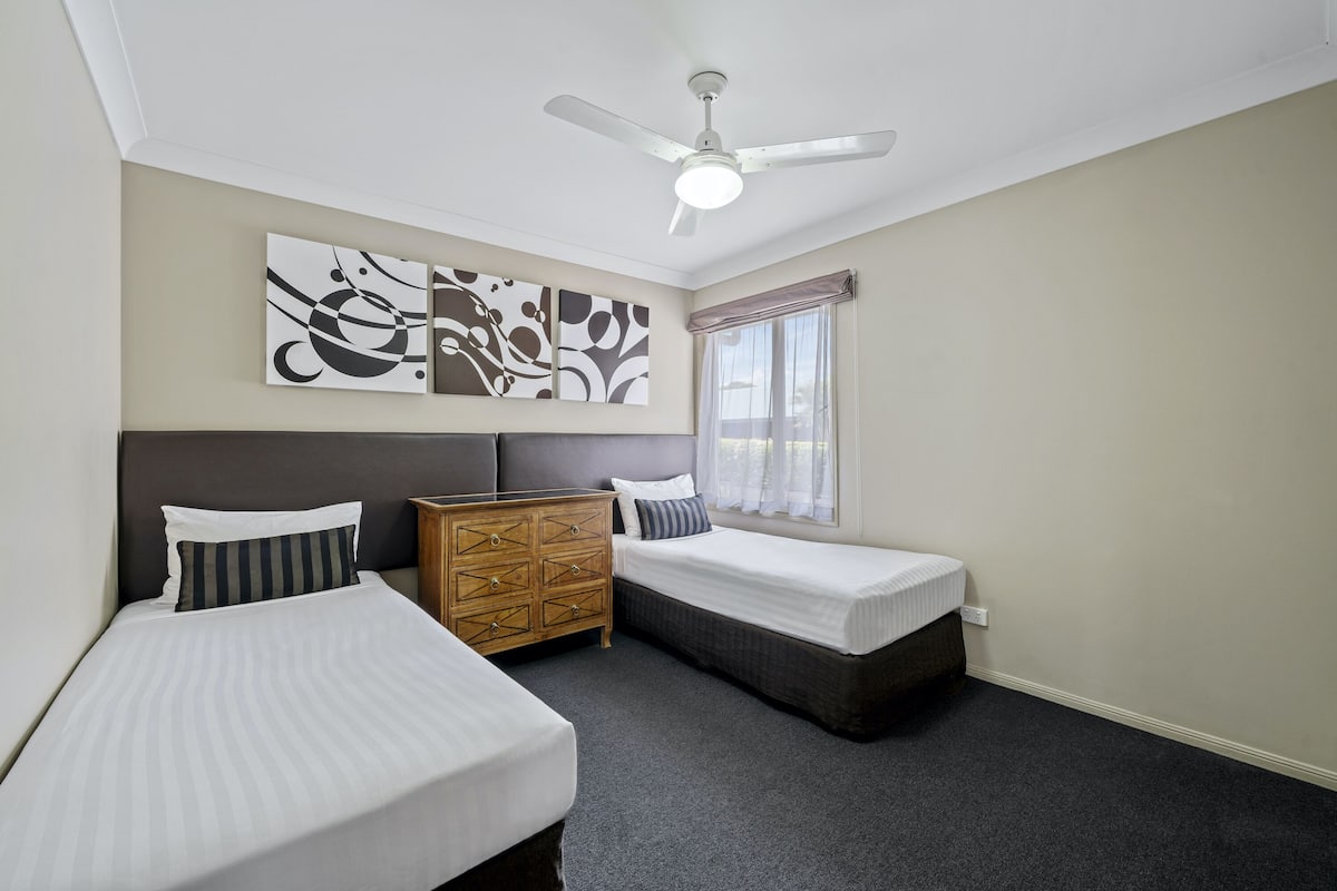2 Bedroom Apartment