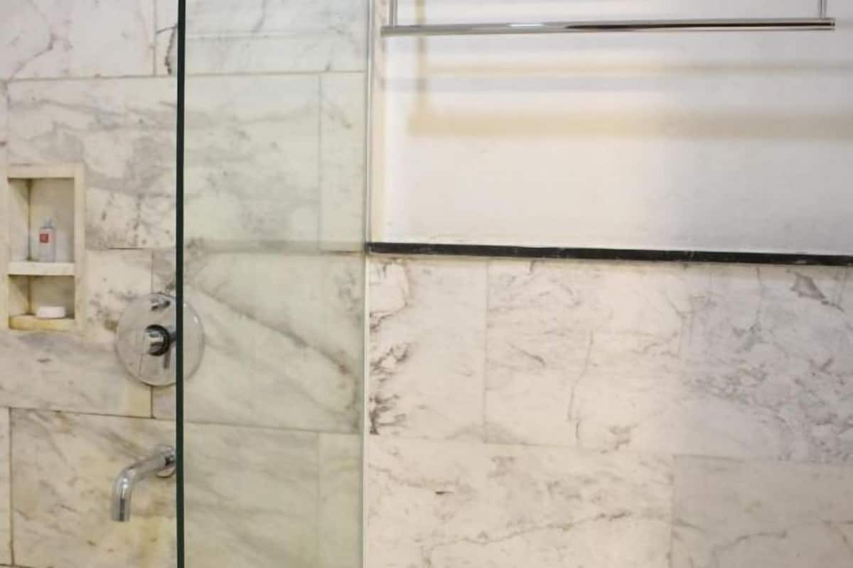 Bathroom | Shower, rainfall showerhead, free toiletries, hair dryer