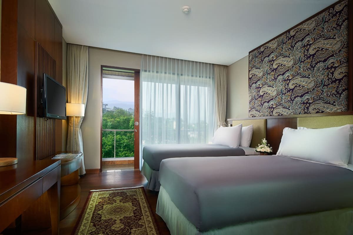 sangkuriang twin room | 1 bedroom, in-room safe, desk, iron/ironing board