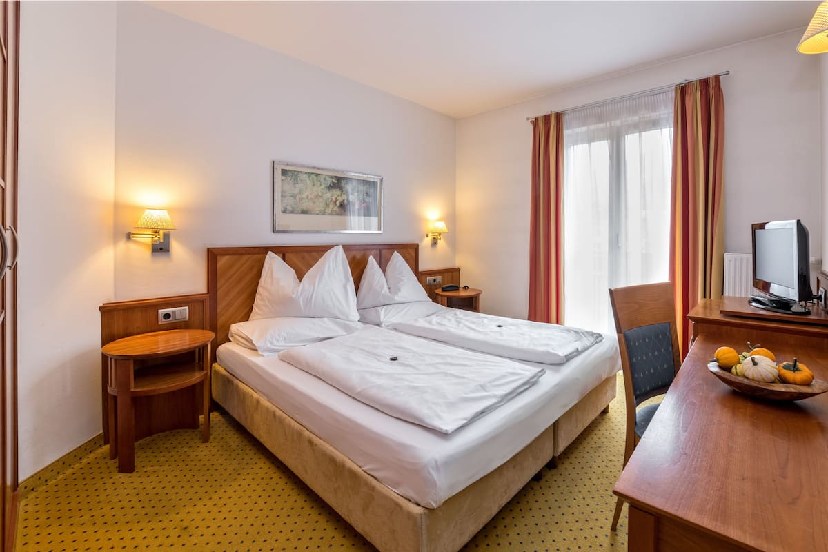 Chambre Standard | 1 chambre, literie hypoallergénique, coffres-forts dans les chambres